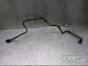 Gebruikte Brandstofleiding Landrover Discovery Sport (LC) 2.0 TD4 180 16V Prijs € 30,25 Inclusief btw aangeboden door Garage Callant