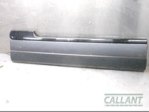 Gebruikte Deurlijst Landrover Range Rover IV (LG) 4.4 SDV8 32V Prijs € 90,75 Inclusief btw aangeboden door Garage Callant