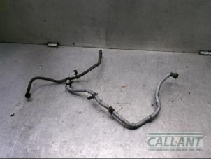 Gebruikte Brandstofleiding Landrover Range Rover IV (LG) 4.4 SDV8 32V Prijs € 42,35 Inclusief btw aangeboden door Garage Callant