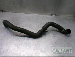 Gebruikte Radiateurslang Landrover Range Rover IV (LG) 4.4 SDV8 32V Prijs € 90,75 Inclusief btw aangeboden door Garage Callant