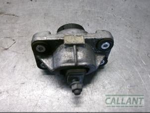 Gebruikte Motorrubber Landrover Range Rover IV (LG) 4.4 SDV8 32V Prijs € 60,50 Inclusief btw aangeboden door Garage Callant