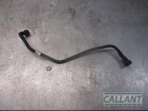 Gebruikte Brandstofleiding Landrover Range Rover IV (LG) 4.4 SDV8 32V Prijs € 30,25 Inclusief btw aangeboden door Garage Callant