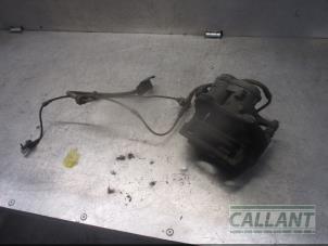 Gebruikte Remklauw (Tang) rechts-achter Landrover Range Rover IV (LG) 4.4 SDV8 32V Prijs € 121,00 Inclusief btw aangeboden door Garage Callant