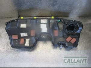 Gebruikte Brandstoftank Jaguar F-Pace 2.0 D 180 16V AWD Prijs € 229,90 Inclusief btw aangeboden door Garage Callant