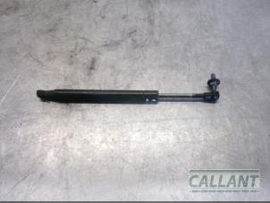 Gebruikte Achterklepdemper links-achter Jaguar XK Convertible 4.2 V8 32V Prijs € 60,50 Inclusief btw aangeboden door Garage Callant