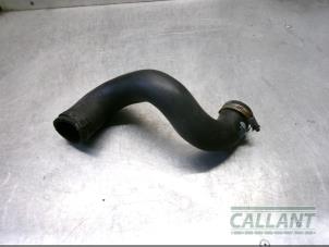 Gebruikte Intercooler Slang Landrover Discovery III (LAA/TAA) 2.7 TD V6 Prijs € 30,25 Inclusief btw aangeboden door Garage Callant