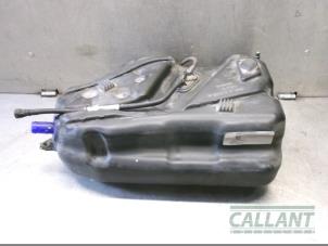 Gebruikte Adblue tank Landrover Range Rover IV (LG) 3.0 TDV6 24V Prijs € 423,50 Inclusief btw aangeboden door Garage Callant