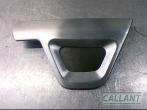 Gebruikte Dashboard deel Landrover Range Rover IV (LG) 3.0 TDV6 24V Prijs € 30,25 Inclusief btw aangeboden door Garage Callant