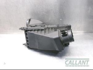 Gebruikte Luchtfilterhuis Landrover Range Rover IV (LG) 3.0 TDV6 24V Prijs € 151,25 Inclusief btw aangeboden door Garage Callant