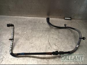 Gebruikte Brandstofleiding Landrover Discovery Sport (LC) 2.0 TD4 180 16V Prijs € 36,30 Inclusief btw aangeboden door Garage Callant