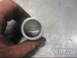 Gebruikte Start/Stop schakelaar Landrover Discovery Sport (LC) 2.0 TD4 150 16V Prijs € 18,15 Inclusief btw aangeboden door Garage Callant