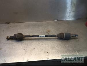 Gebruikte Aandrijfas links-achter Landrover Discovery Sport (LC) 2.0 TD4 150 16V Prijs € 151,25 Inclusief btw aangeboden door Garage Callant