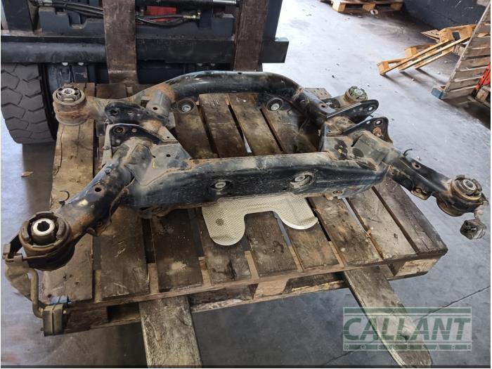 Subframe van een Land Rover Discovery Sport (LC) 2.0 TD4 150 16V 2017
