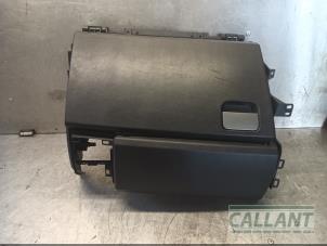 Gebruikte Dashboardkastje Landrover Discovery III (LAA/TAA) 2.7 TD V6 Prijs € 121,00 Inclusief btw aangeboden door Garage Callant