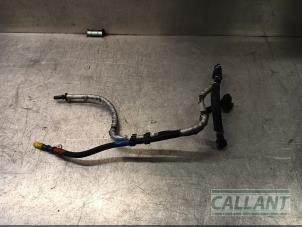 Gebruikte Brandstofleiding Landrover Discovery Sport (LC) 2.0 TD4 180 16V Prijs € 30,25 Inclusief btw aangeboden door Garage Callant