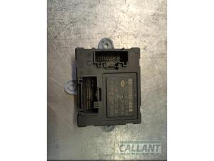 Gebruikte Deur module Landrover Range Rover Evoque (LVJ/LVS) 2.2 TD4 16V Prijs € 60,50 Inclusief btw aangeboden door Garage Callant