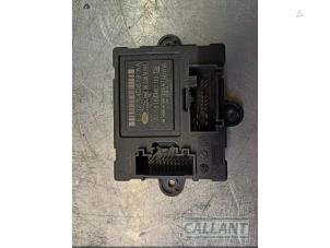 Gebruikte Deur module Landrover Range Rover Evoque (LVJ/LVS) 2.2 TD4 16V Prijs € 60,50 Inclusief btw aangeboden door Garage Callant