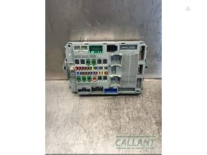 Gebruikte Zekeringkast Jaguar XF Sportbrake 2.2 D 16V Prijs € 605,00 Inclusief btw aangeboden door Garage Callant