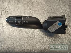 Gebruikte Pinker Schakelaar Jaguar XJ (X350) 2.7d V6 24V Prijs € 102,85 Inclusief btw aangeboden door Garage Callant