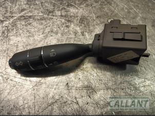 Gebruikte Pinker Schakelaar Jaguar XF (CC9) 3.0 D V6 24V Prijs € 102,85 Inclusief btw aangeboden door Garage Callant