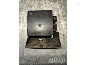 Gebruikte Dode hoek sensor Jaguar XF (CC9) 3.0 D V6 24V Prijs € 121,00 Inclusief btw aangeboden door Garage Callant