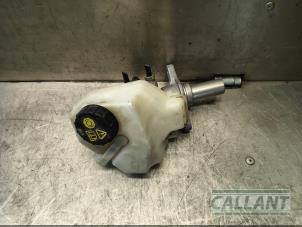 Gebruikte Hoofdremcilinder Landrover Discovery Sport L550 Prijs € 90,75 Inclusief btw aangeboden door Garage Callant