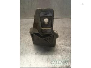 Gebruikte Motorsteun Landrover Range Rover IV (LG) 3.0 TDV6 24V Prijs op aanvraag aangeboden door Garage Callant