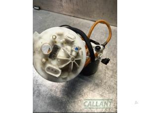 Gebruikte Tank element Pomp Landrover Range Rover IV (LG) 5.0 V8 32V Supercharged Prijs € 211,75 Inclusief btw aangeboden door Garage Callant