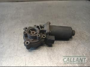 Gebruikte Stelmotor tussenbak Landrover Range Rover Sport (LS) 2.7 TDV6 24V Prijs € 121,00 Inclusief btw aangeboden door Garage Callant