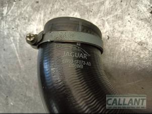 Gebruikte Intercooler Slang Jaguar XJ (X350) 2.7d V6 24V Prijs € 30,25 Inclusief btw aangeboden door Garage Callant