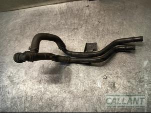 Gebruikte Koelwaterslang Landrover Range Rover Sport (LS) 2.7 TDV6 24V Prijs € 84,70 Inclusief btw aangeboden door Garage Callant