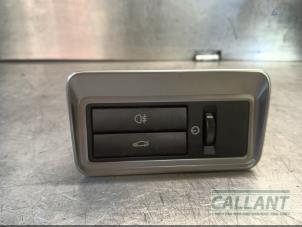 Gebruikte Schakelaar achterklep Jaguar XF Sportbrake 2.2 D 16V Prijs € 30,25 Inclusief btw aangeboden door Garage Callant