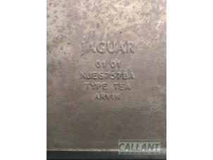 Gebruikte Uitlaat Middendemper Jaguar XK 8 4.0 V8 32V Prijs € 211,75 Inclusief btw aangeboden door Garage Callant