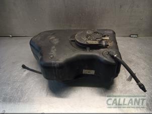 Gebruikte Ureumreservoir Landrover Range Rover Sport (LW) 3.0 TDV6 Prijs € 423,50 Inclusief btw aangeboden door Garage Callant