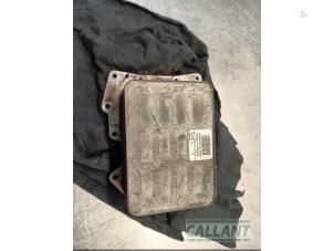 Gebruikte Oliekoeler Landrover Range Rover IV (LG) 4.4 SDV8 32V Prijs € 181,50 Inclusief btw aangeboden door Garage Callant