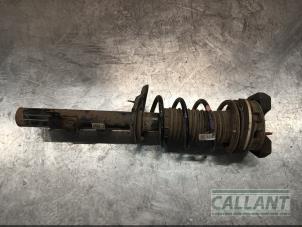 Gebruikte Schokdemper links-achter Landrover Range Rover Evoque (LVJ/LVS) 2.0 D 150 16V Prijs € 60,50 Inclusief btw aangeboden door Garage Callant