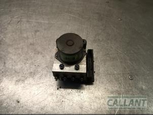 Gebruikte ABS Pomp Hyundai i30 Crosswagon (WWH) 1.6 CRDi 16V VGT LP Prijs € 90,75 Inclusief btw aangeboden door Garage Callant