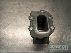 Gebruikte Bumpersteun links-voor Hyundai i30 Crosswagon (WWH) 1.6 CRDi 16V VGT LP Prijs € 30,25 Inclusief btw aangeboden door Garage Callant