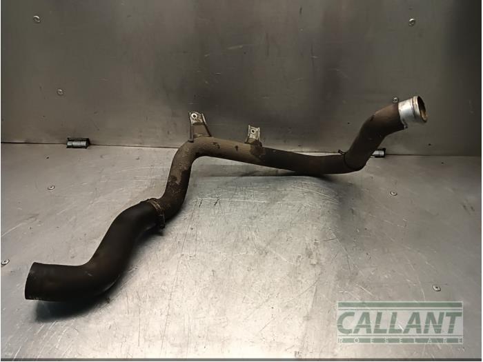 Gebruikte Intercooler Buis Hyundai i30 Crosswagon (WWH) 1.6 CRDi 16V VGT LP Prijs € 54,45 Inclusief btw aangeboden door Garage Callant