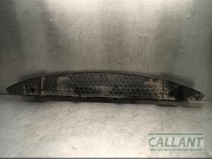 Gebruikte Bumper onderplaat Hyundai i30 Crosswagon (WWH) 1.6 CRDi 16V VGT LP Prijs € 30,25 Inclusief btw aangeboden door Garage Callant