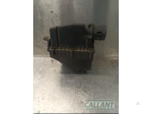 Gebruikte Luchtfilterhuis Jaguar XE 2.0 D E-Performance 16V Prijs € 90,75 Inclusief btw aangeboden door Garage Callant