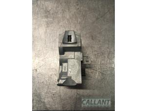 Gebruikte Stuurslot Jaguar XE 2.0 D E-Performance 16V Prijs € 102,85 Inclusief btw aangeboden door Garage Callant