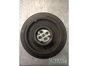 Gebruikte Krukas Poelie Jaguar XE 2.0 D E-Performance 16V Prijs € 60,50 Inclusief btw aangeboden door Garage Callant