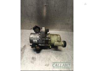 Gebruikte Stuurpomp Dacia Duster (HS) 1.5 dCi Prijs € 260,15 Inclusief btw aangeboden door Garage Callant