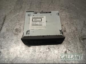 Gebruikte Radio CD Speler Dacia Duster (HS) 1.5 dCi Prijs € 72,60 Inclusief btw aangeboden door Garage Callant