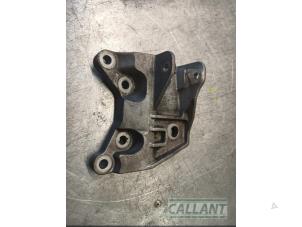 Gebruikte Steun (diversen) Landrover Range Rover Evoque (LVJ/LVS) 2.0 eD 150 16V Prijs € 54,45 Inclusief btw aangeboden door Garage Callant