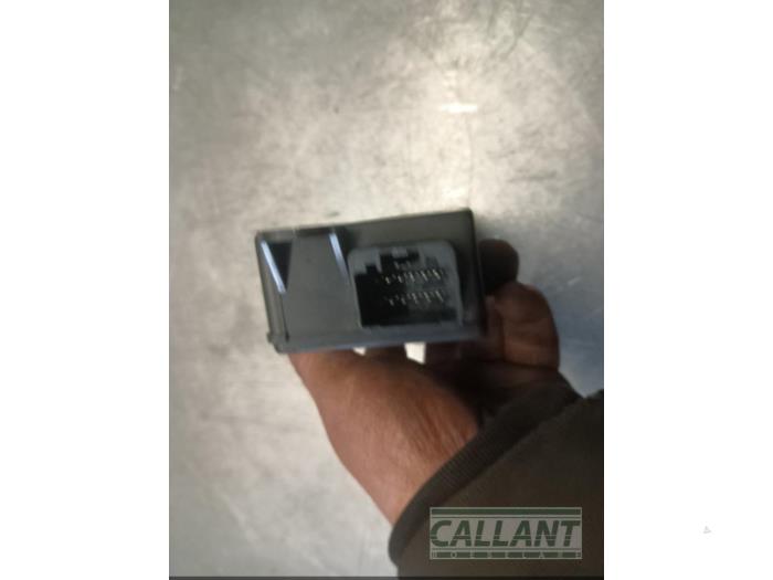 Handrem Module van een Jaguar S-type (X200) 2.5 V6 24V 2003