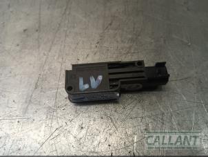 Gebruikte Sensor Airbag Jaguar S-type (X200) 2.5 V6 24V Prijs € 54,45 Inclusief btw aangeboden door Garage Callant