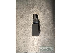 Gebruikte Sensor Airbag Jaguar S-type (X200) 2.5 V6 24V Prijs € 54,45 Inclusief btw aangeboden door Garage Callant