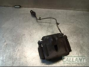 Gebruikte Remklauw (Tang) links-voor Jaguar S-type (X200) 2.5 V6 24V Prijs € 60,50 Inclusief btw aangeboden door Garage Callant